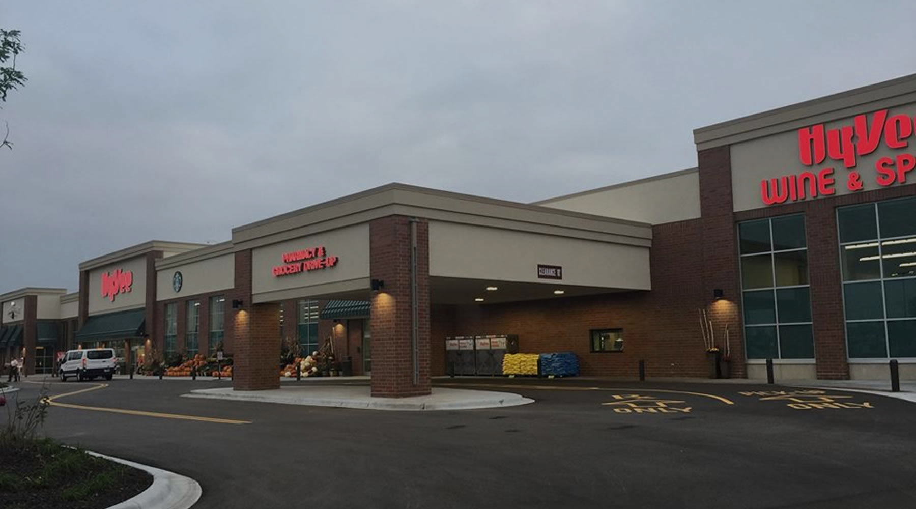 hy vee construction